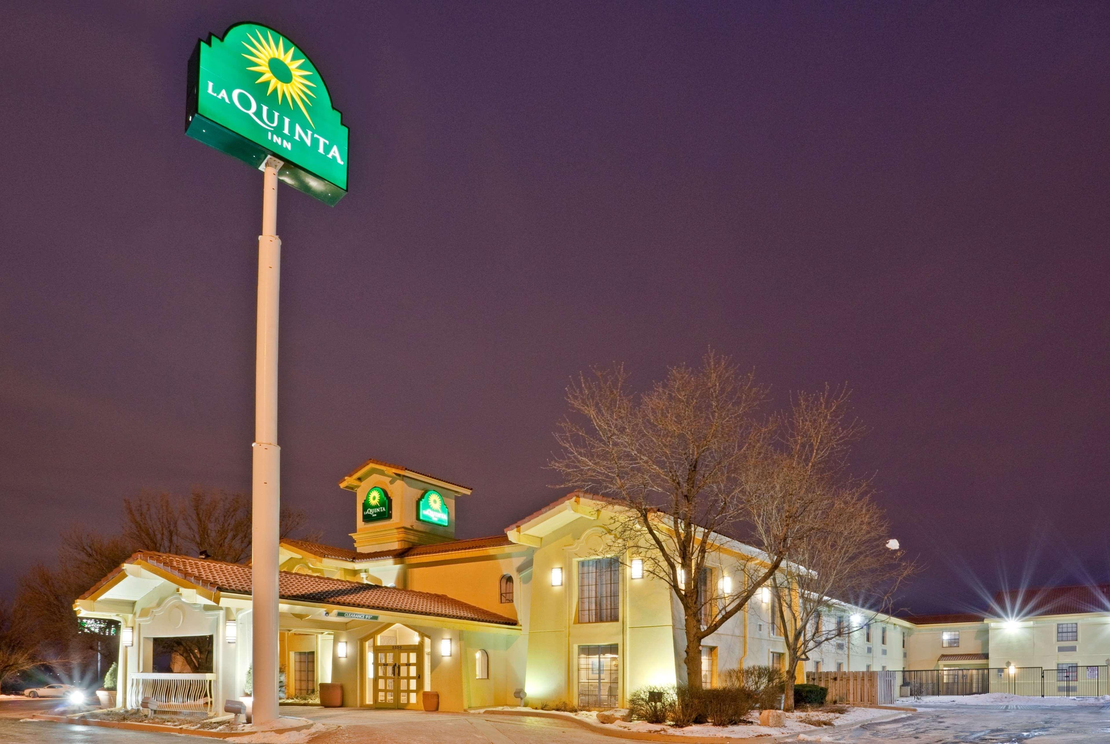 奥马哈西拉金塔旅馆酒店 外观 照片