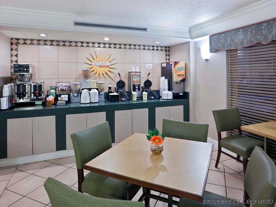 奥马哈西拉金塔旅馆酒店 外观 照片